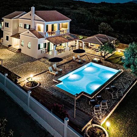 Skidi Beach house Ágios Matthaíos Exteriér fotografie